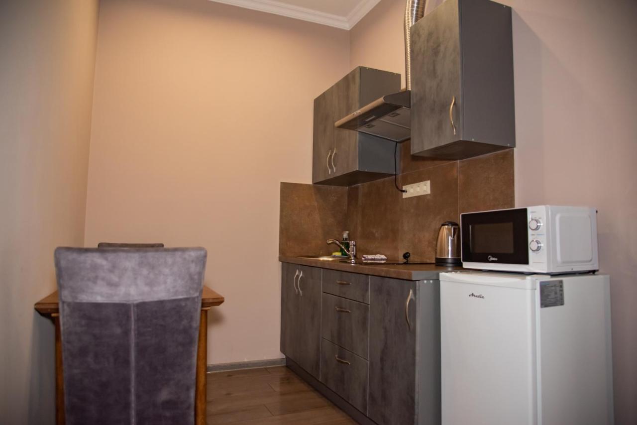 T&S Apart-Hotel Černivci Esterno foto