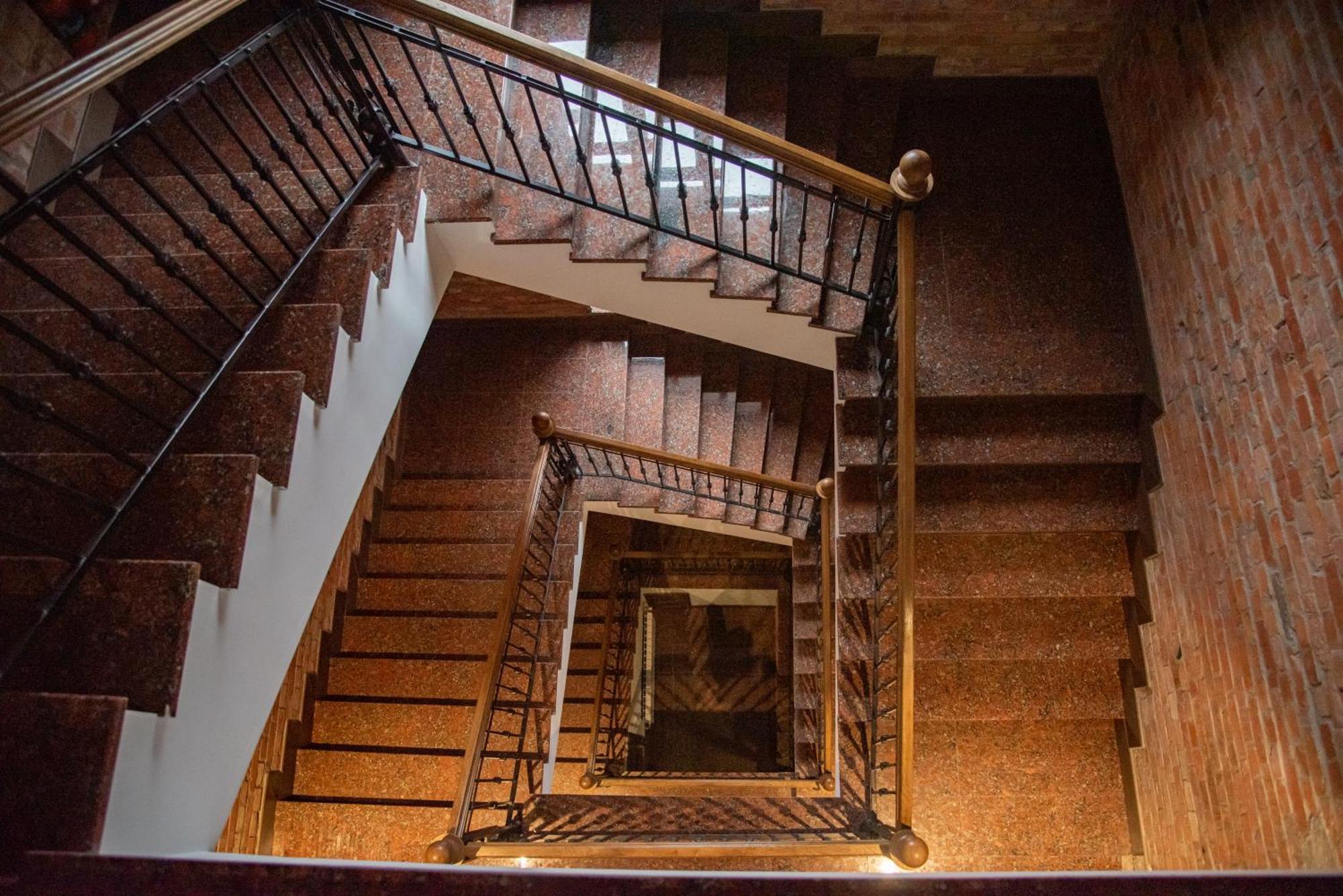 T&S Apart-Hotel Černivci Esterno foto